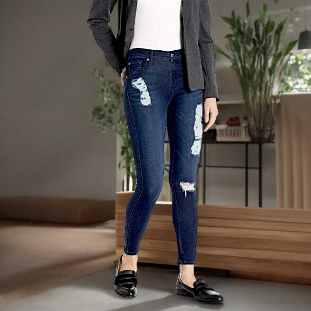 JAMES JEANS Twiggy Ankle Jeans